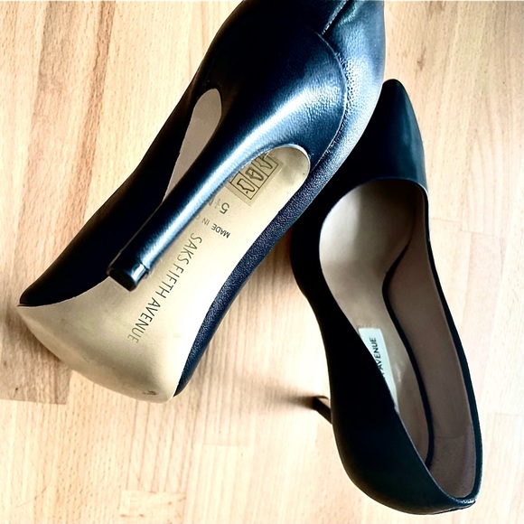 Saks 5th Avenue Black Stilettos 5 1/2 - Picture 7 of 8
